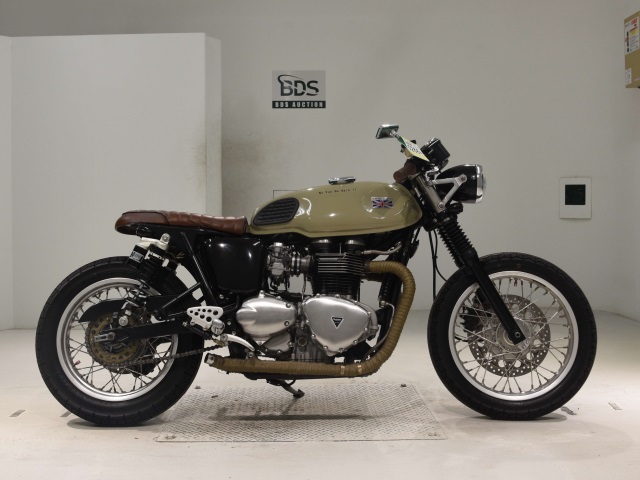 Triumph THRUXTON 900 2006