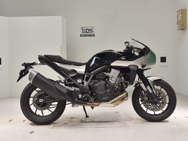 Honda HAWK11 2022