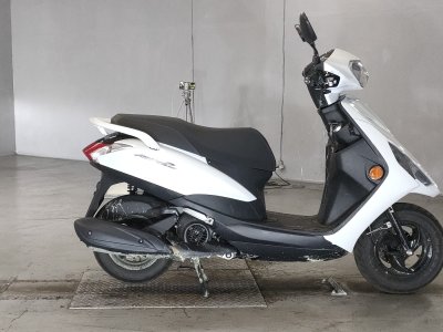 Yamaha AXIS Z 2024