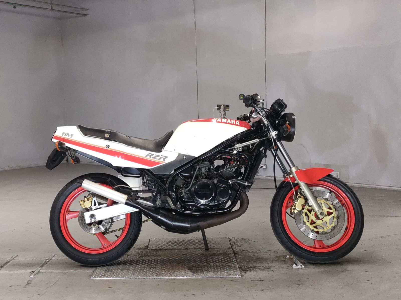Yamaha RZ250R 1986