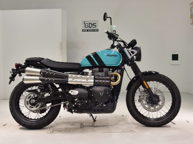 Triumph STREET SCRAMBLER 2025