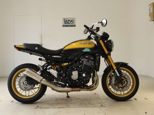 Kawasaki Z900RS SE 2024