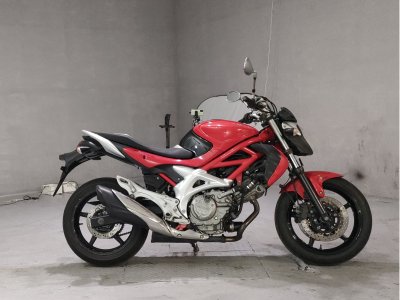Suzuki GLADIUS SFV650 2010