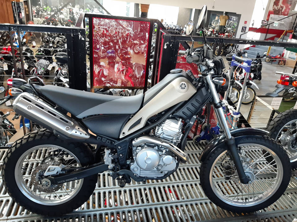 Yamaha TRICKER 2018