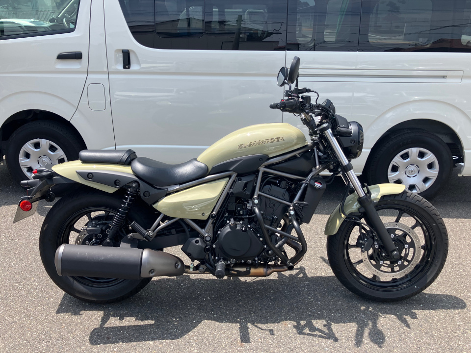 Kawasaki W400 2024