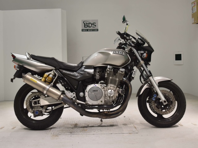 Yamaha XJR1300 2004