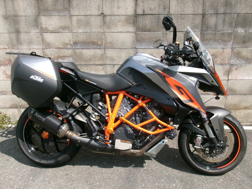 KTM 1290 SUPERDUKE GT 2017