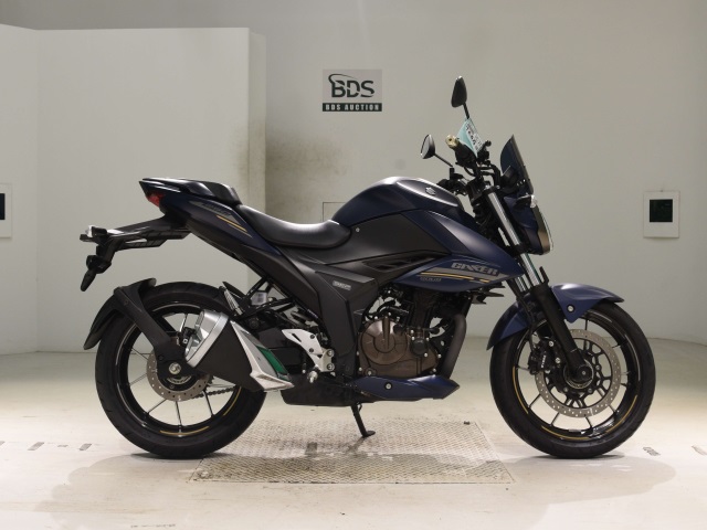 Suzuki GIXXER250