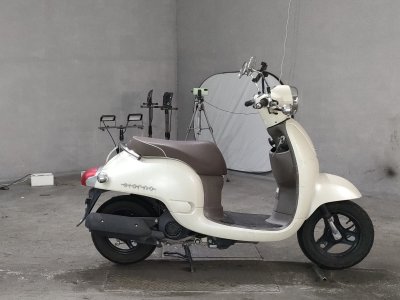 Honda GIORNO 2011