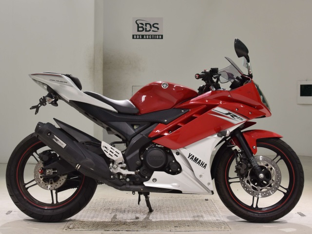 Yamaha YZF-R15 2013