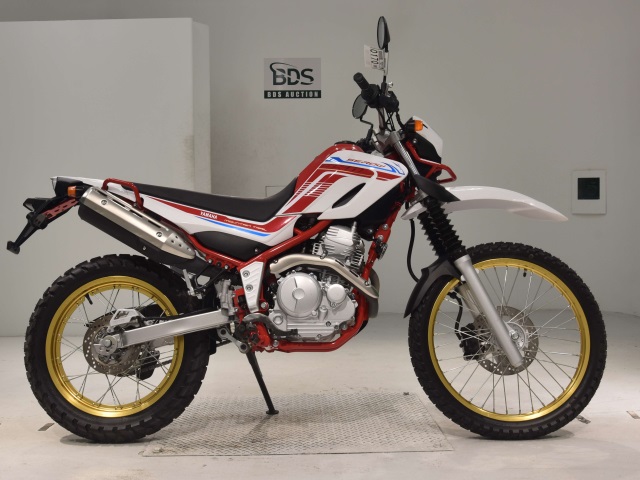 Yamaha SEROW XT250 2020