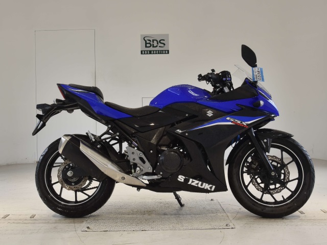 Suzuki GSX250R