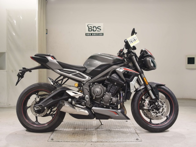 Triumph STREET TRIPLE RS 2021