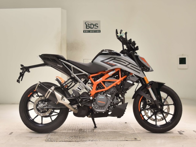 KTM 125 DUKE 2022