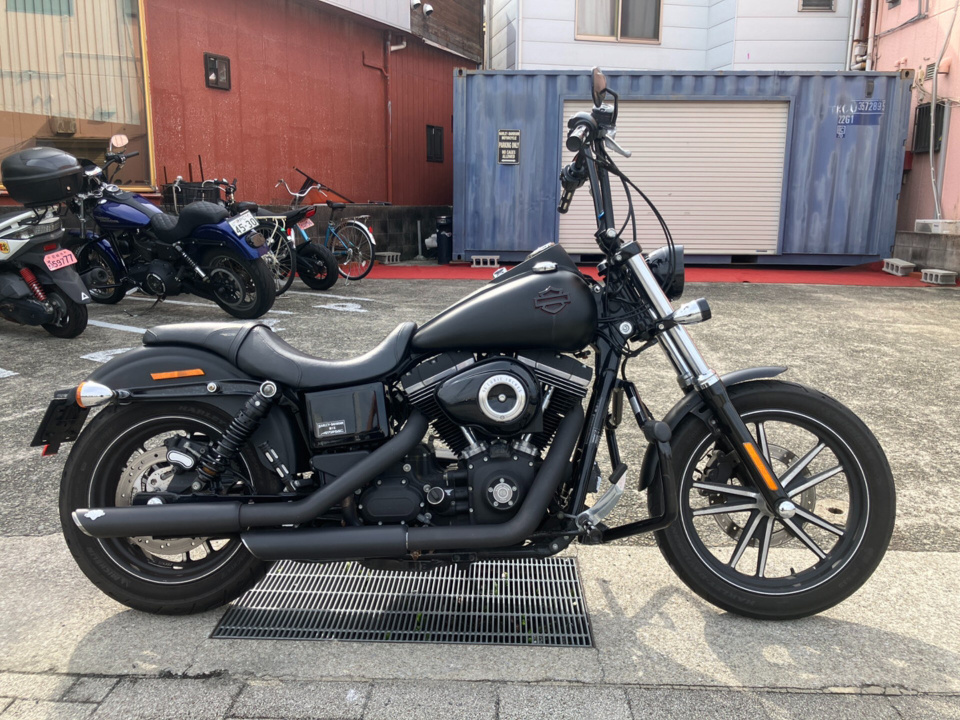 HD STREETBOB FXDB1580 2016