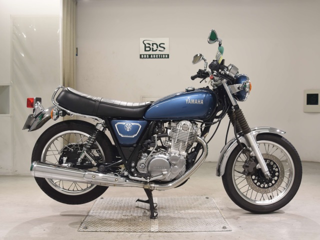 Yamaha SR400 2020