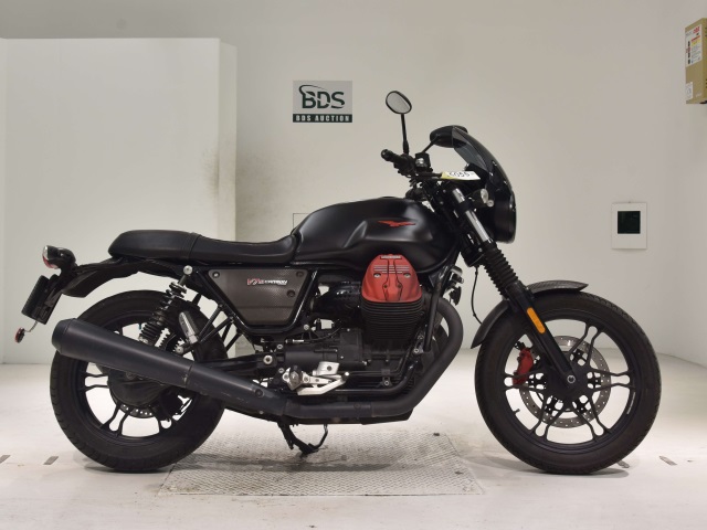 Moto Guzzi V7 3ｶｰﾎﾞﾝ 2019