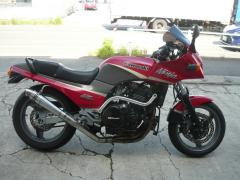 Kawasaki GPZ900R 2002