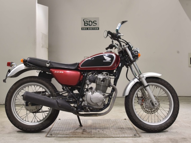 Honda CB223S 2010