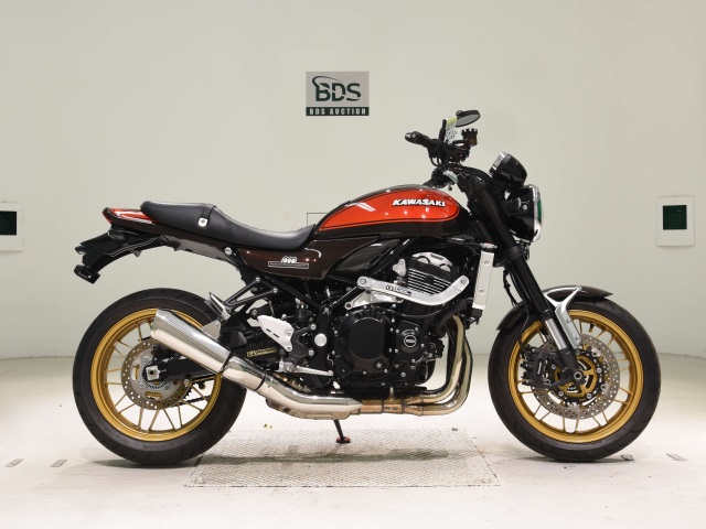 Kawasaki Z900RS 2022