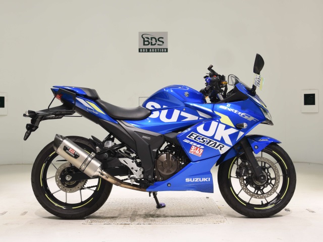 Suzuki GIXXER250SF
