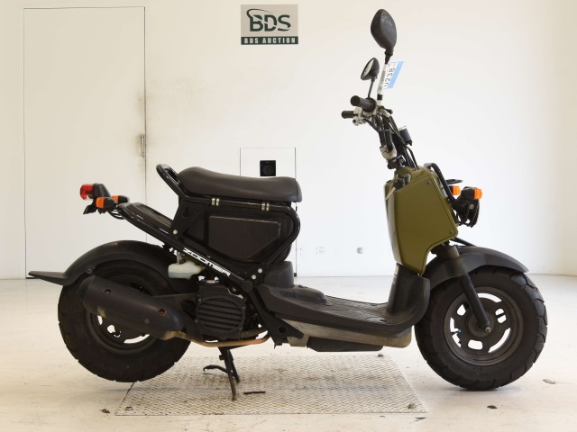 Honda ZOOMER 2011
