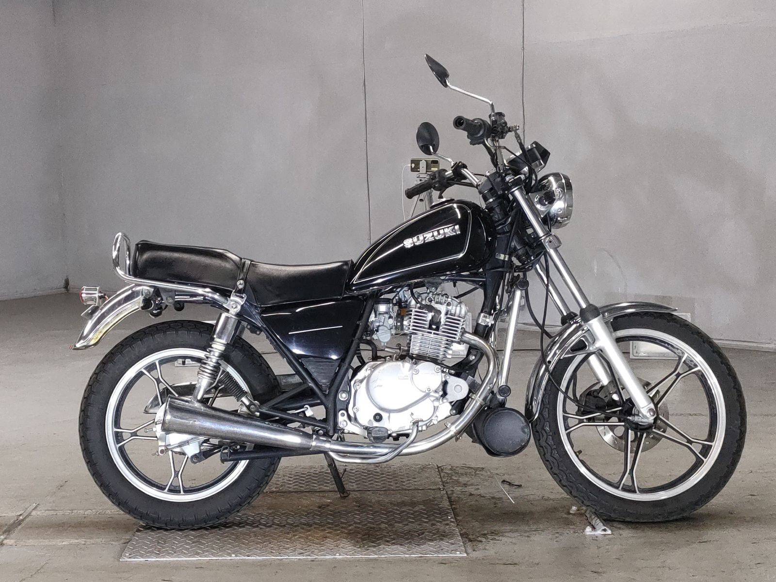 Suzuki GN125H 2011
