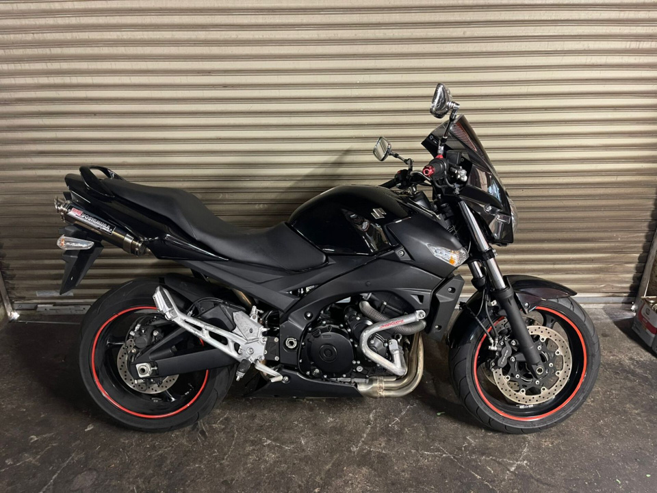 Suzuki GSR400 2014