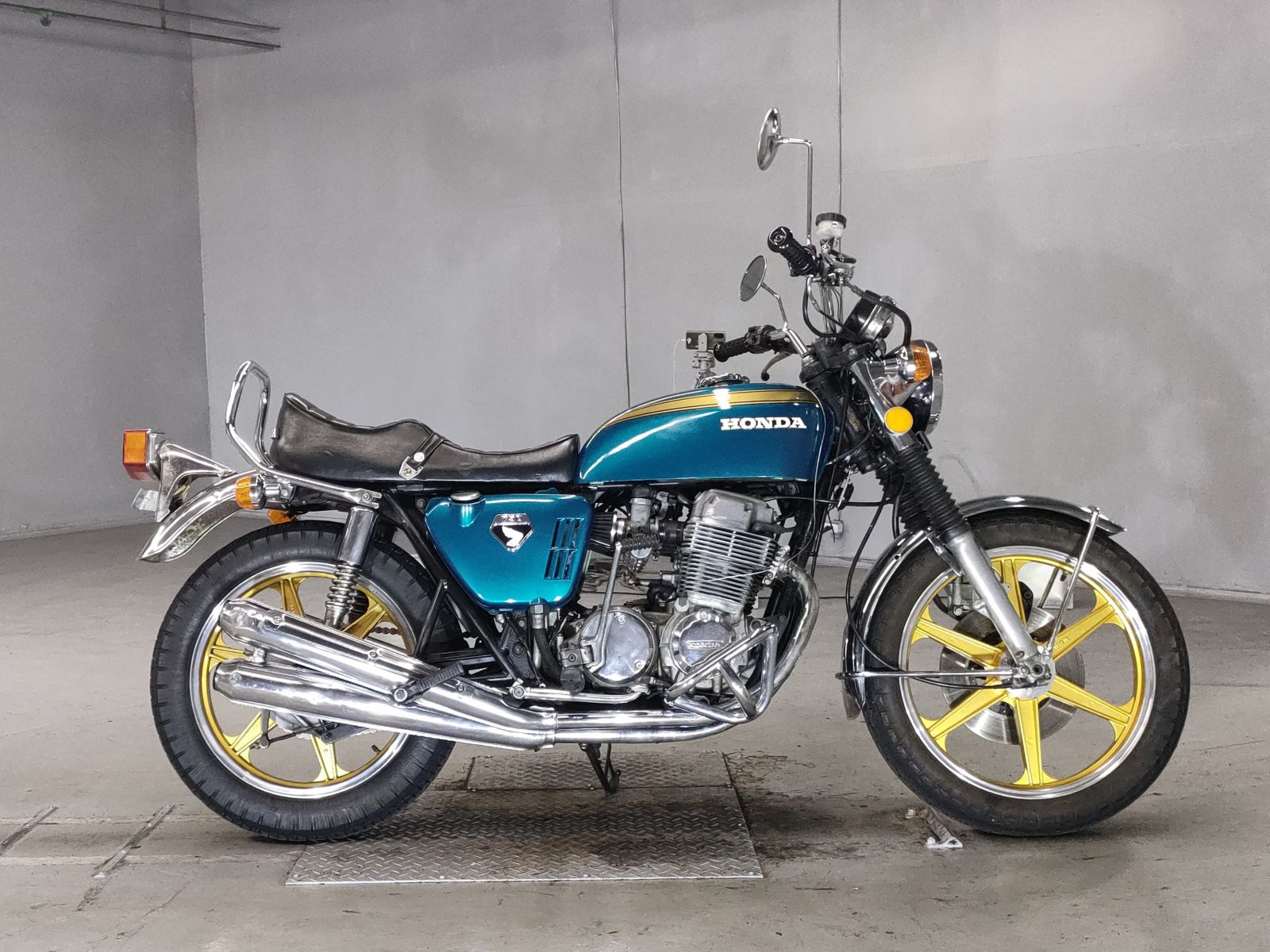 Honda CB750 2023