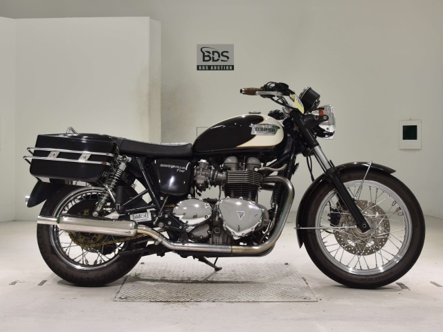 Triumph BONNEVILLE T100 2008