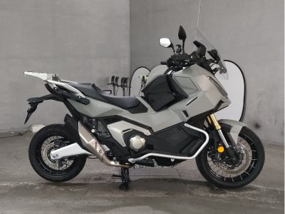 Honda X-ADV750 2025