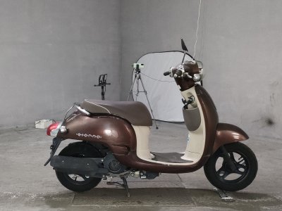 Honda GIORNO 2011