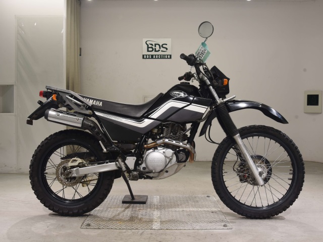 Yamaha SEROW XT225 2002