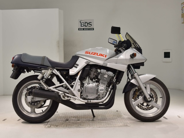 Suzuki GSX250S KATANA