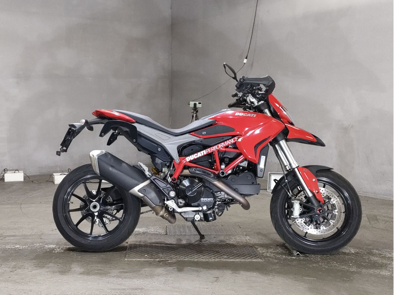 Ducati HYPERMOTARD 821 2013