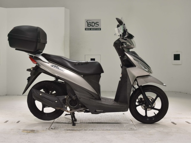 Suzuki ADDRESS V110