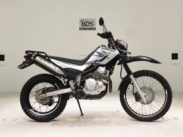 Yamaha SEROW XT250 2006