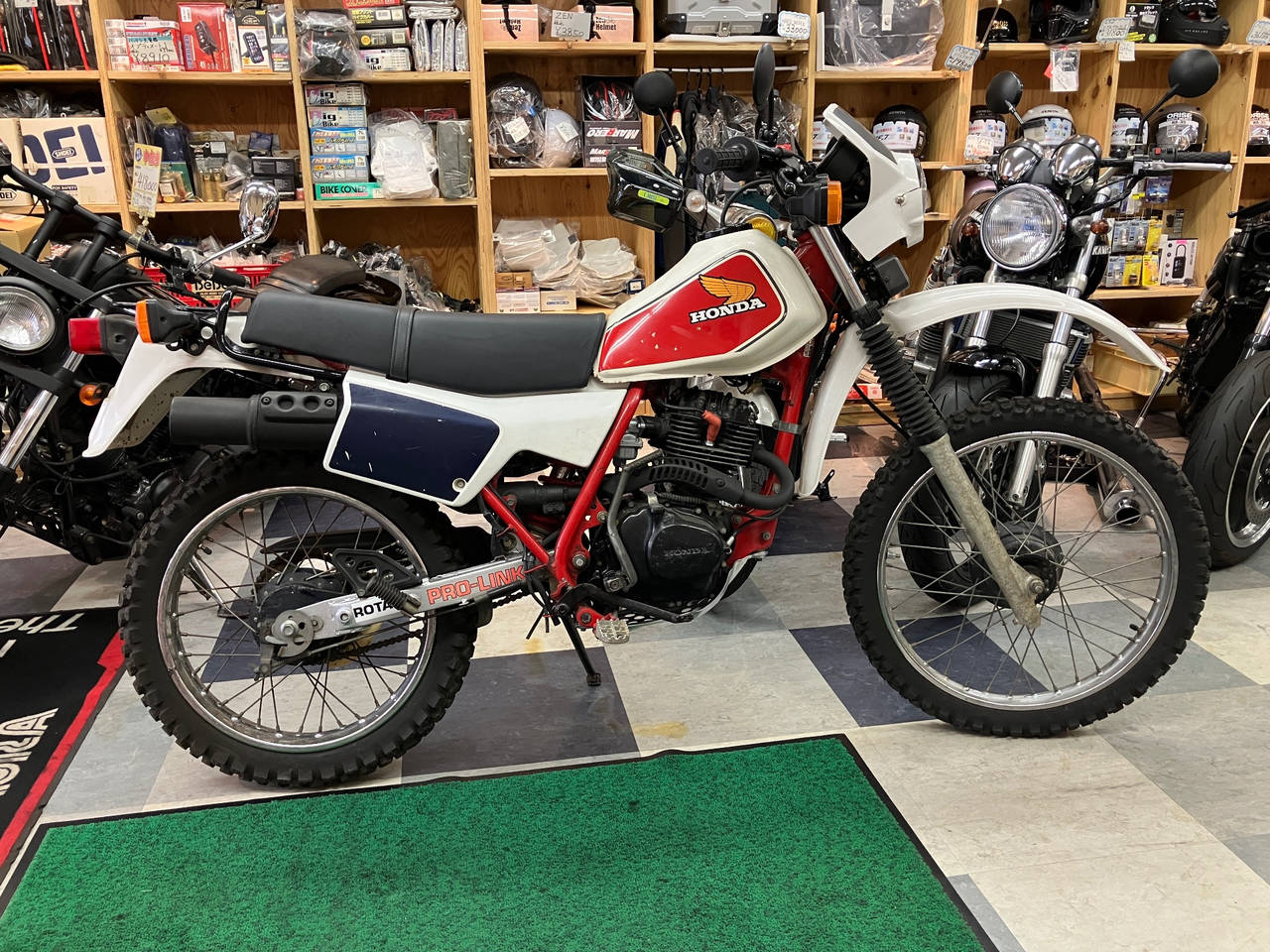 Honda XL125R 1982