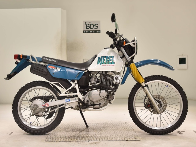 Suzuki DJEBEL125