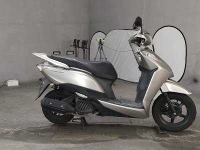 Honda LEAD125 2015
