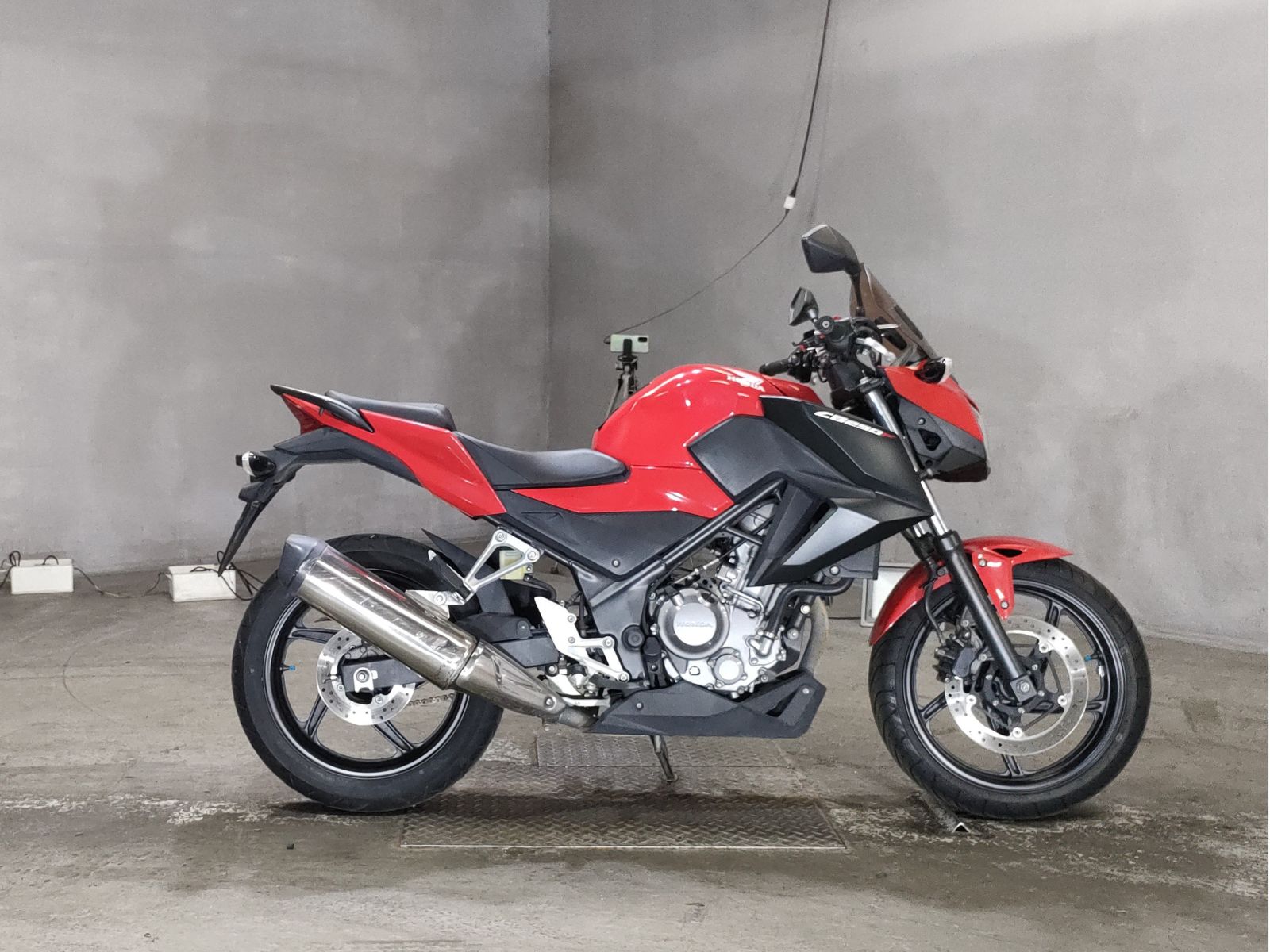 Honda CB250 2015