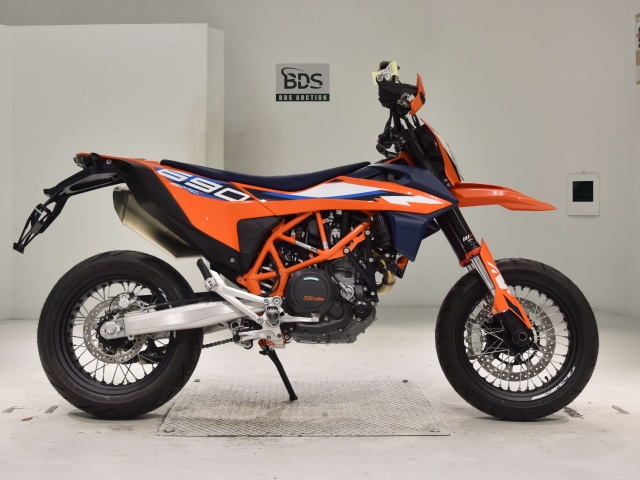 KTM 690 SMC R 2024