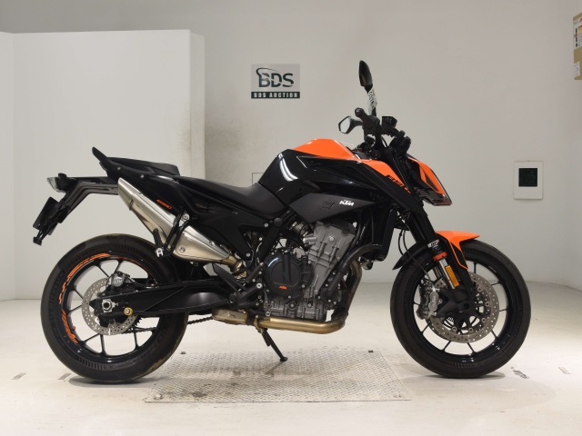 KTM 890 DUKE 2022
