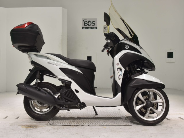Yamaha TRICITY MW125 2015