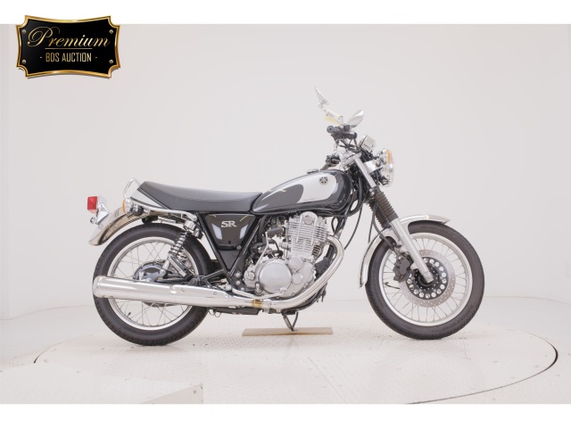 Yamaha SR400 2021