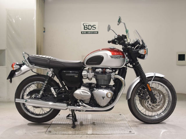 Triumph BONNEVILLE T120 2017