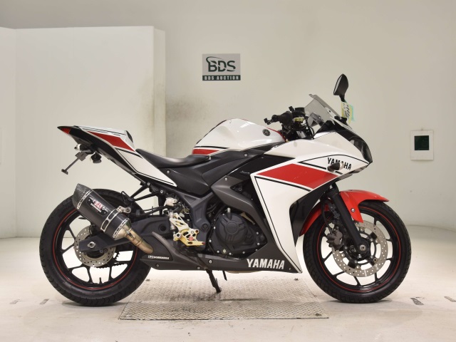Yamaha YZF-R25 2017