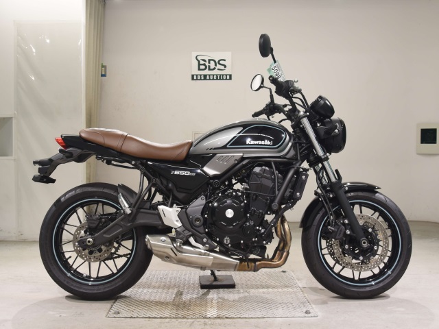 Kawasaki Z650RS 2023