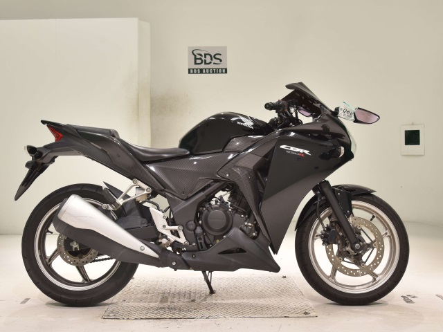 Honda CBR250R 2011