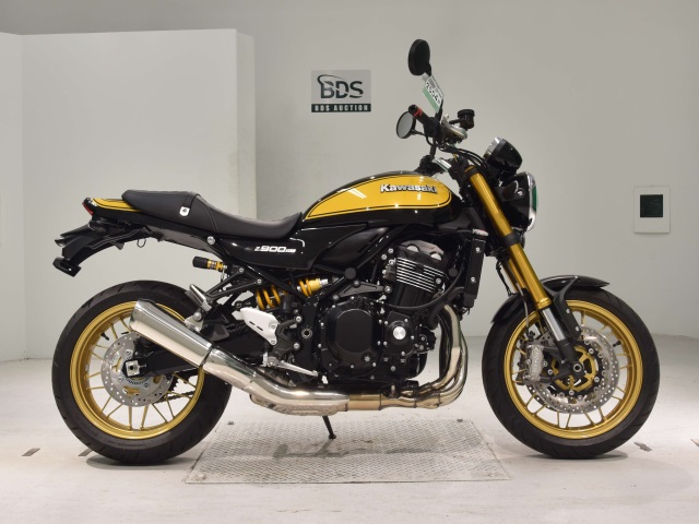 Kawasaki Z900RS SE 2023